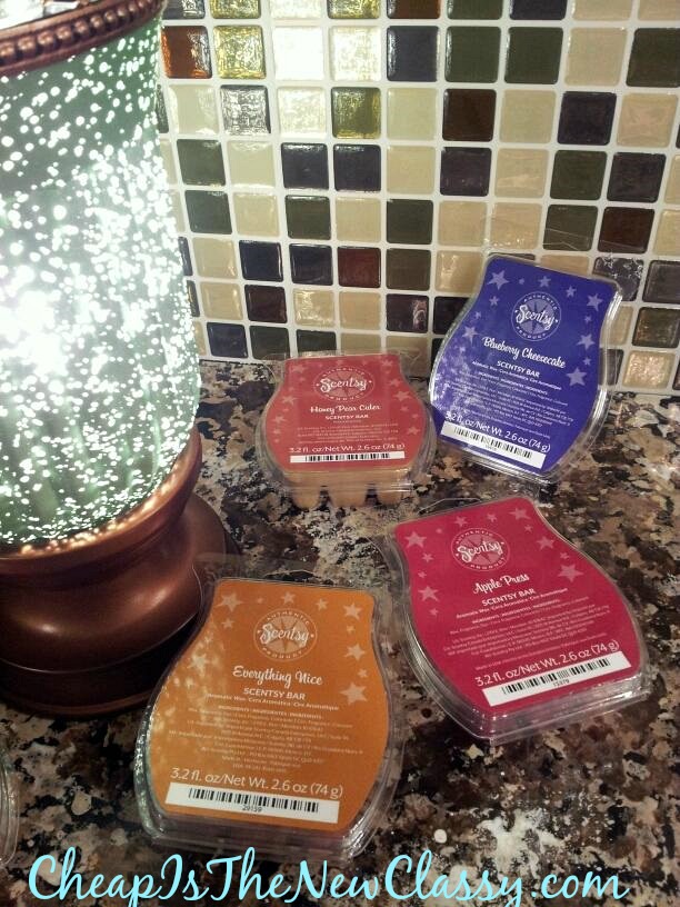 Scentsy Fall Scents Like Pumpkin Roll and Baked Apple Pie Help Make Your House Smell Like A Home #sponsored