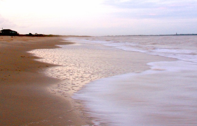 Pros & Cons Of Renting A Beach House